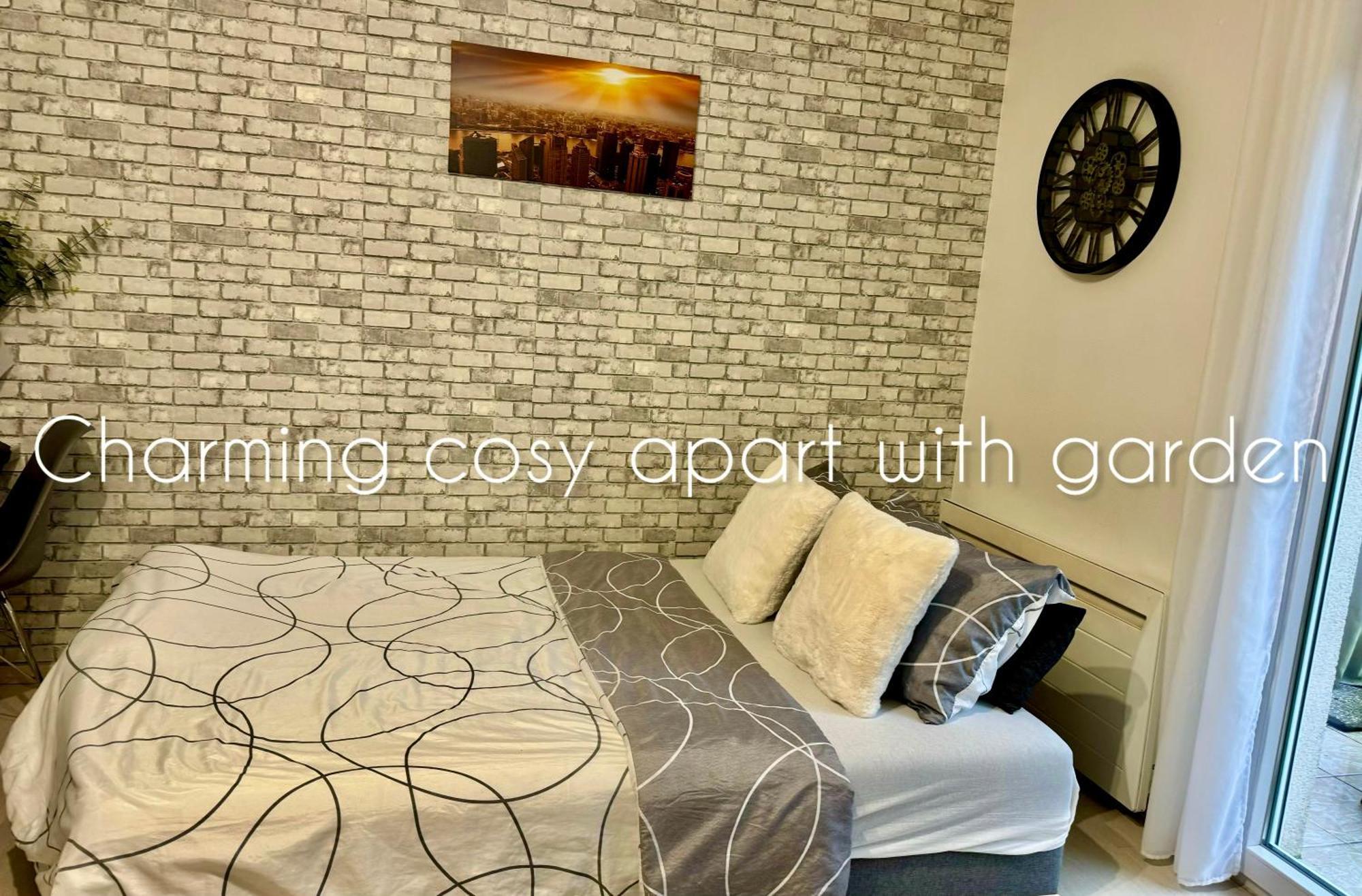 クレイ・スイイCharming Cosy Apart With Garden Free Parkingアパートメント エクステリア 写真